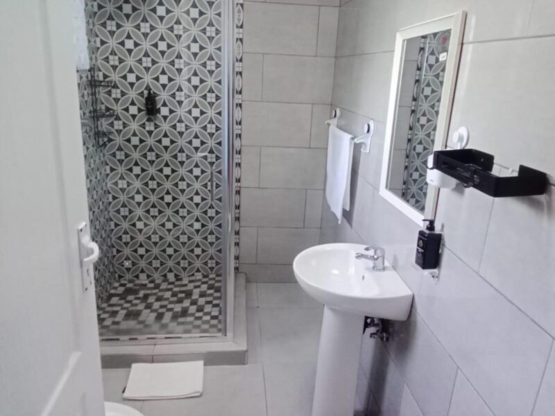 Safi Self-catering 1-Bedroom Suite