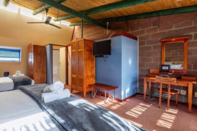 Basic Triple Room 10