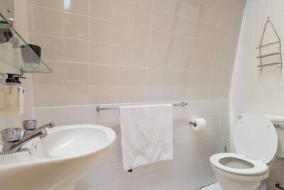 Basic Triple Room 10