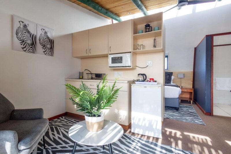 Classic Suite with balcony Room 7B