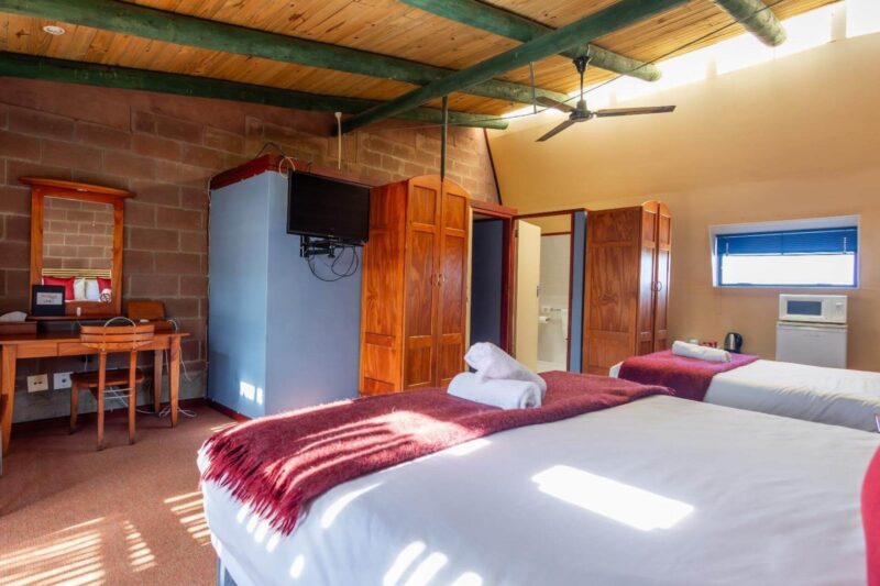 Standard Triple Room 11