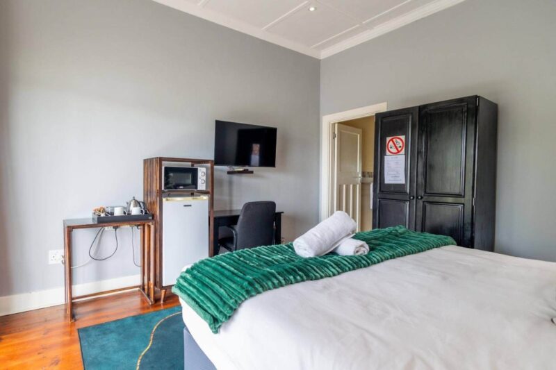 Executive King Room 7