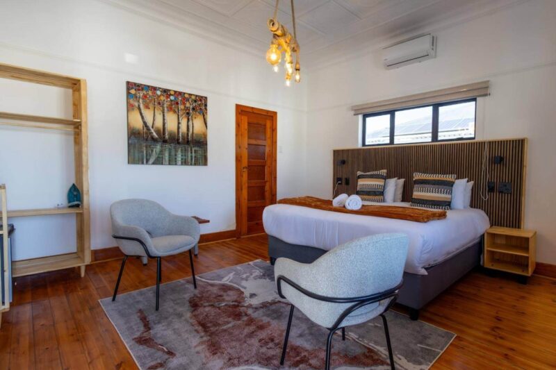 Luxurious King Room 14