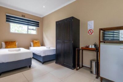 Superior Family Room 1