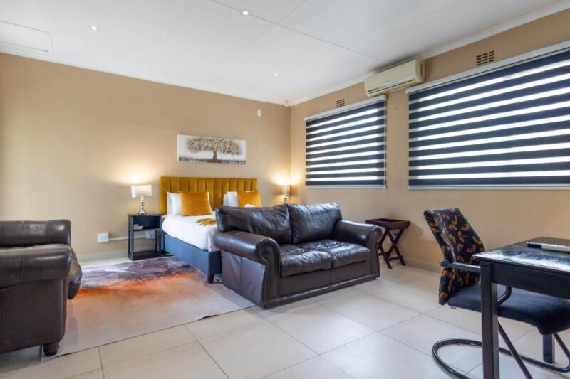 Superior Family Room 1