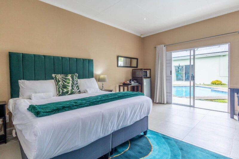 Triple Room 3 - Pool View