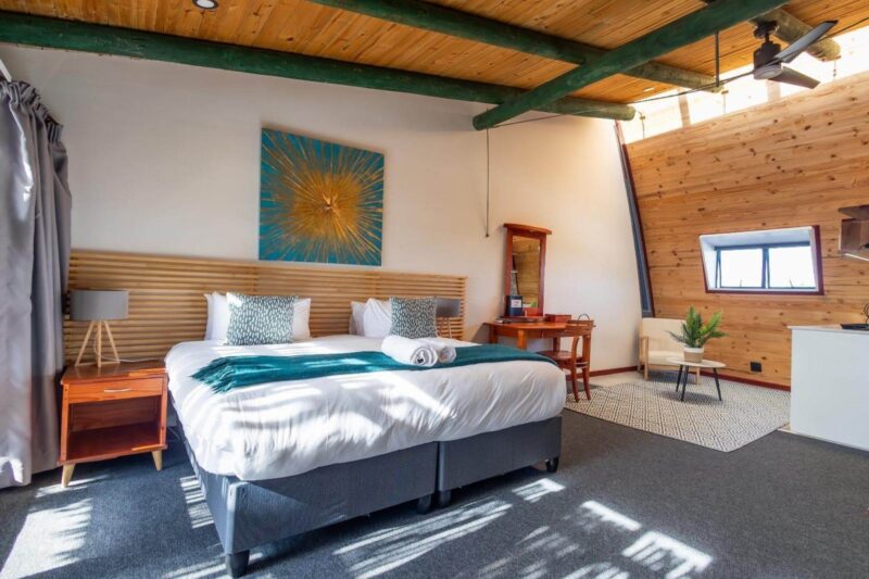 Deluxe Suite with Balcony 9B