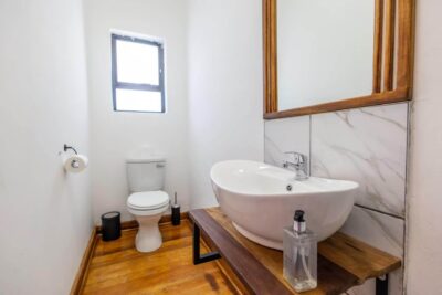 Comfort Queen Room 3