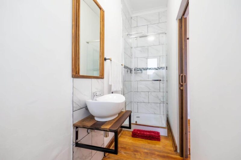 Comfort Queen Room 3