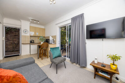 Gardenia King Garden Suite